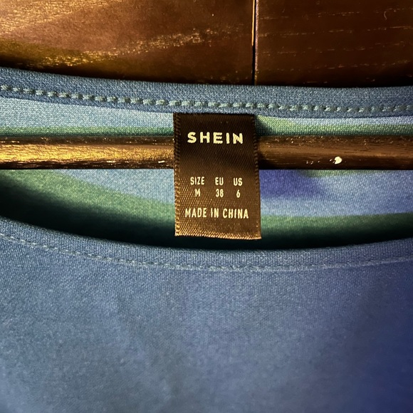 Teal pleated midi dress - Picture 2 of 5